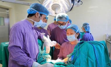 Cô gái đi khám vô kinh, phát hiện mình là đàn ông
